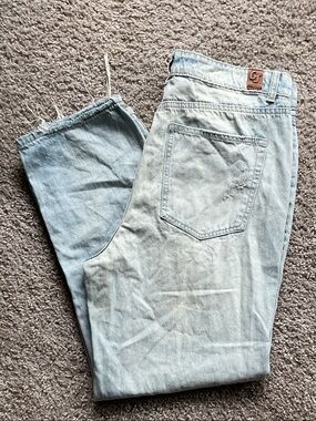 GOGO Junior’s Light Blue Straight Leg Jeans with Frayed Hem, Size 13